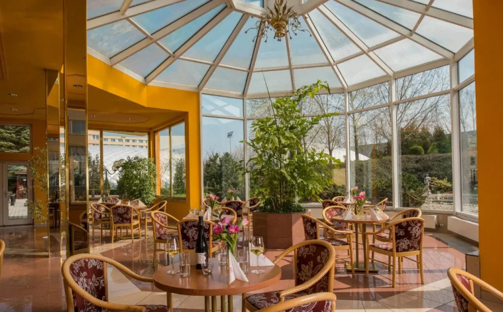 TOP HOTEL Praha