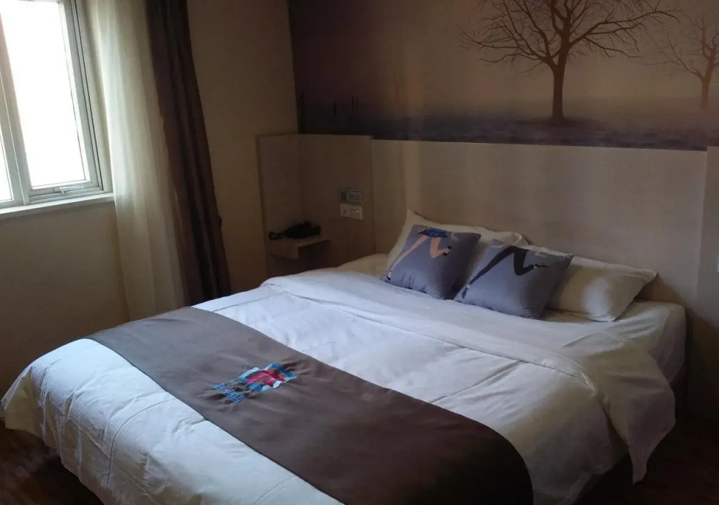 Pai Hotel Beijing Wanshou Road Subway Station
