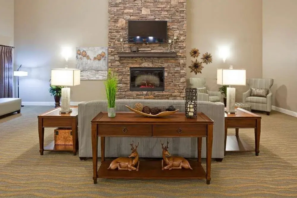 GrandStay Hotel & Suites Thief River Falls