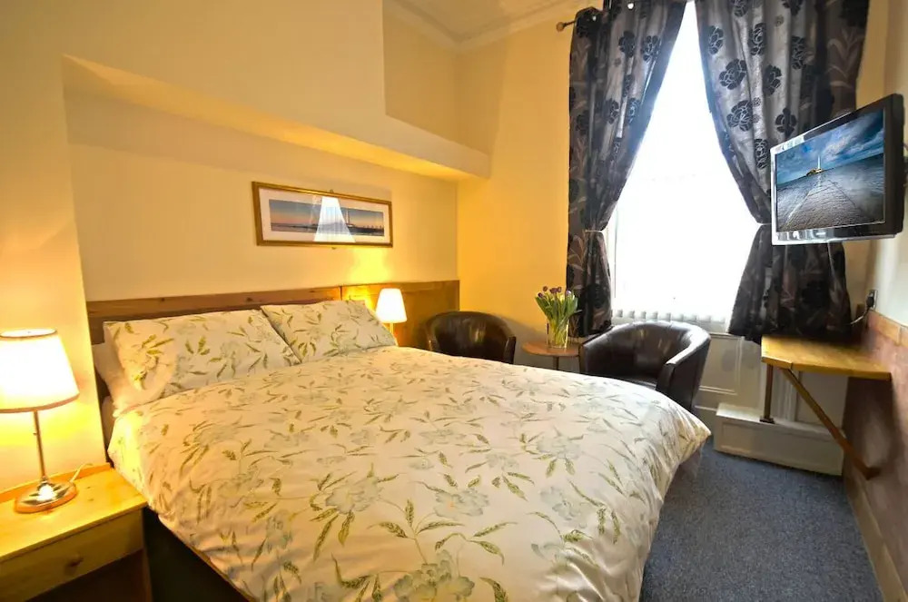 Oaktree Lodge