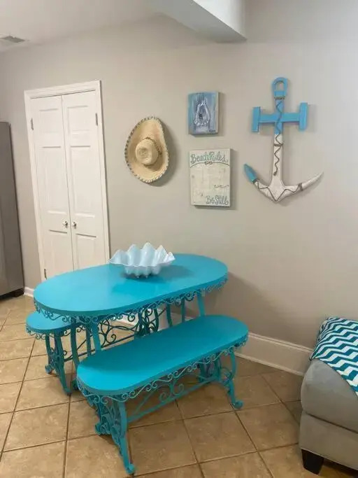 Mini Pearl, Private 2 BR - 1 block to BEACH!