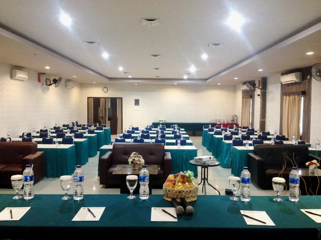 Grand Krakatau Serang