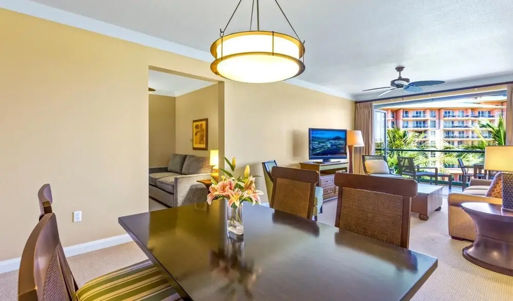 K B M Resorts- Hkh-442 Spacious 2bd, Ocean Views, Chefs Kitchen, Steps to Beach and Spa!