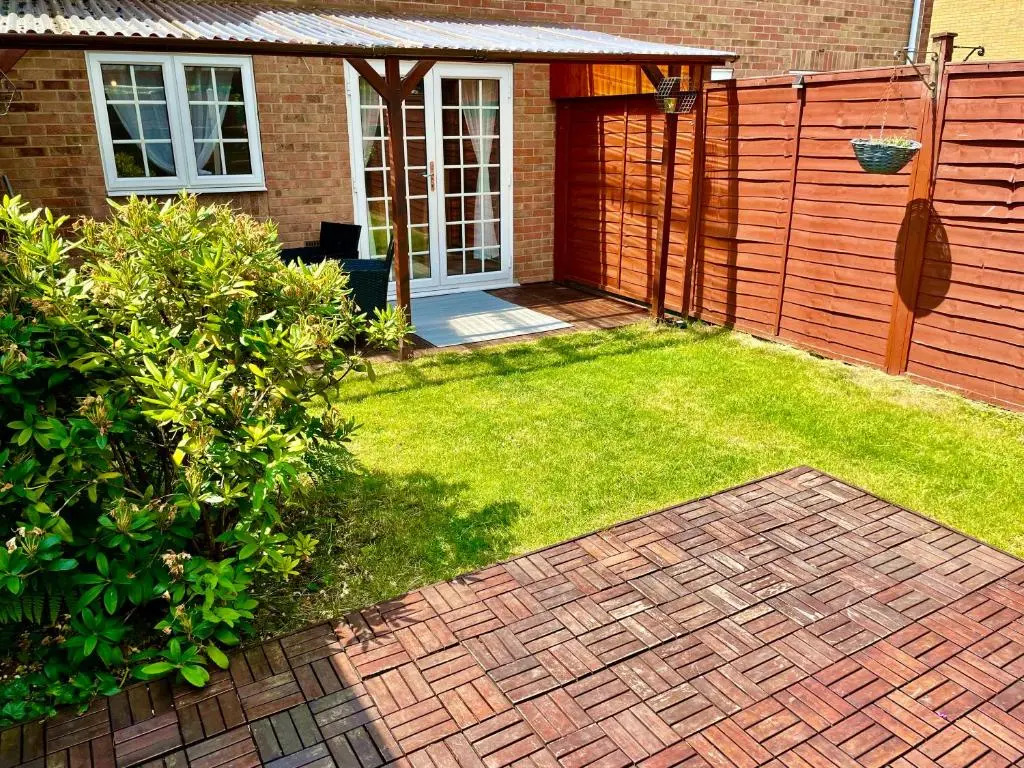 Swafield House - Parking - Modern 2 Bed - Marvello Properties