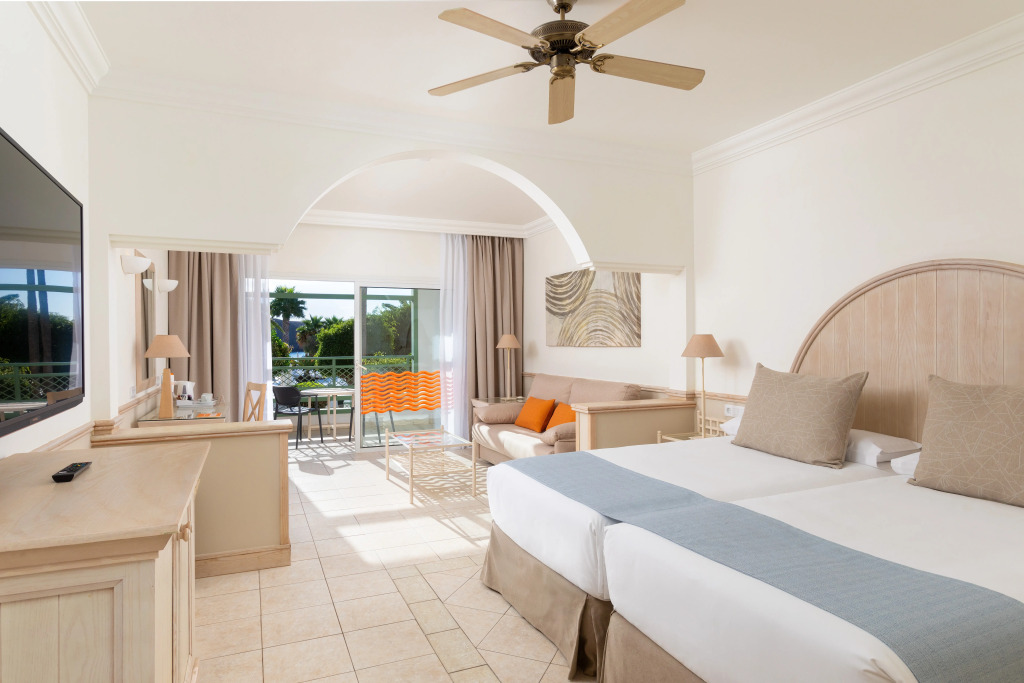 Gran Castillo Tagoro Family & Fun Playa Blanca