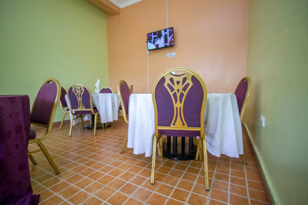 Eight Winx Hotel