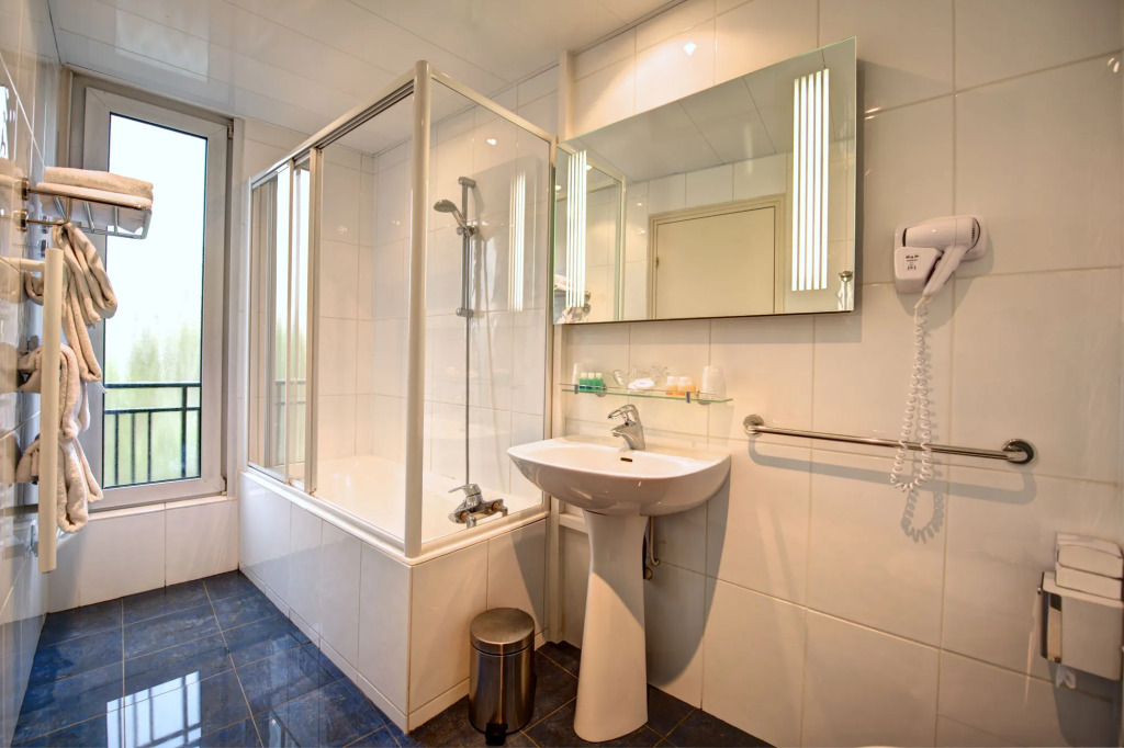 Hôtel Du Midi Paris Montparnasse