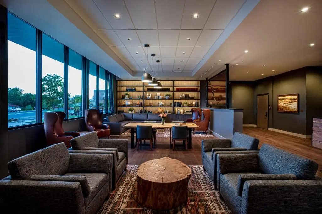 Hotel Maverick