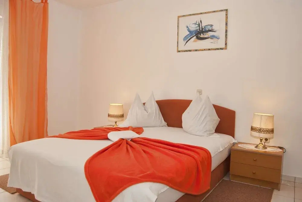 Apartments Zderic