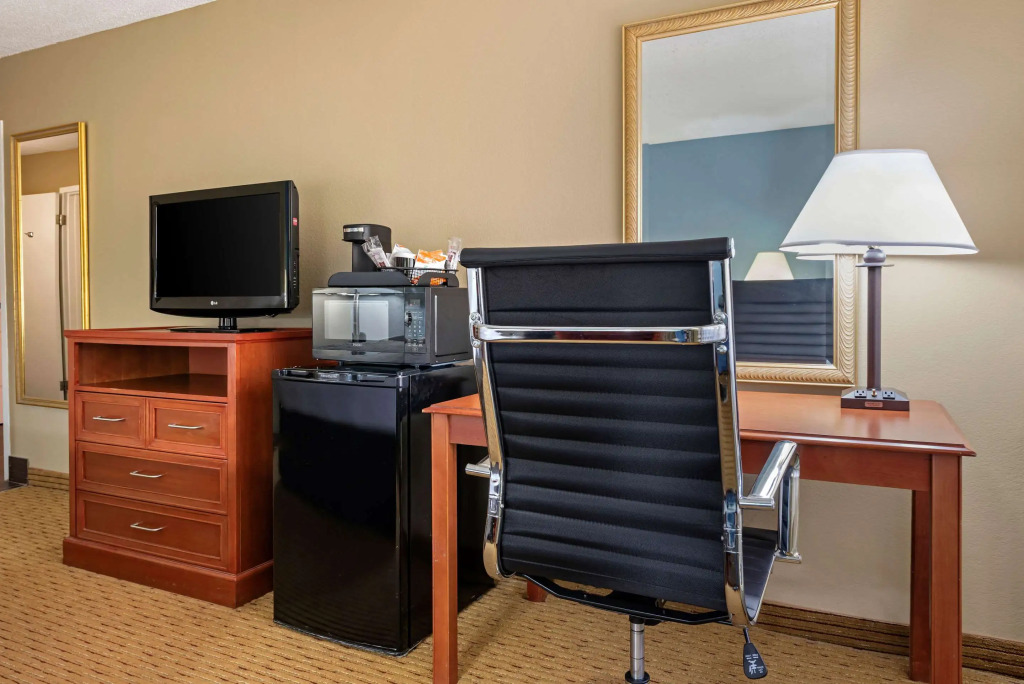 Clarion Hotel Conference Center Lexington North