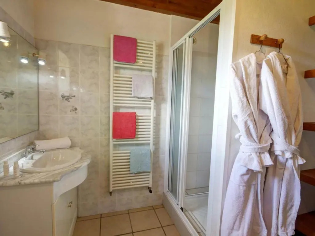 Gîte rustique 6 pers avec cheminée et grand jardin, animaux acceptés - FR-1-496-61