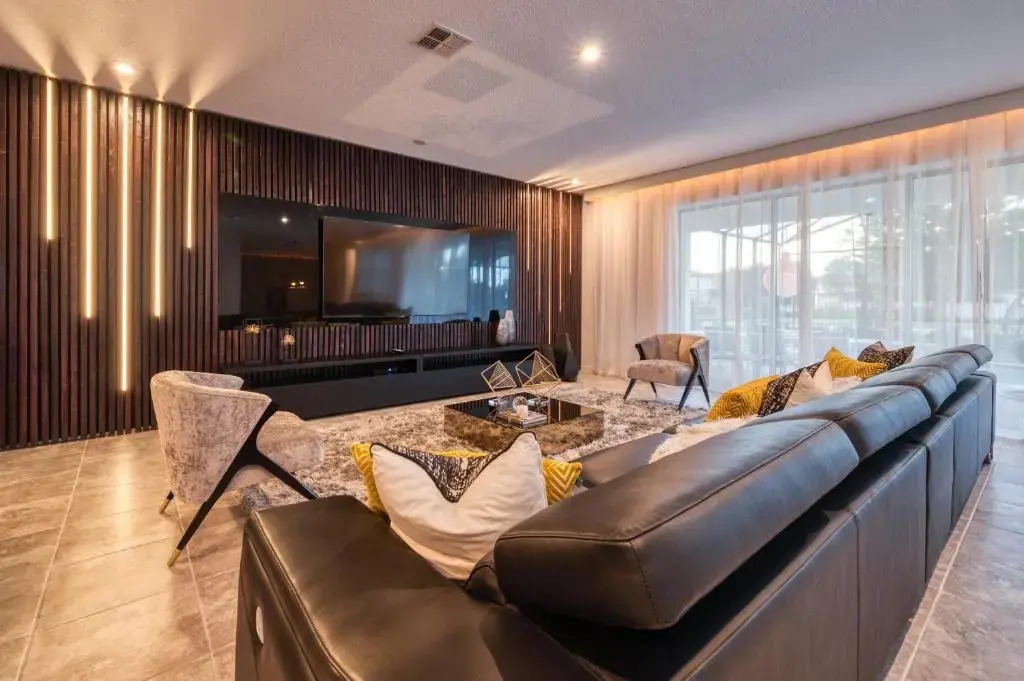 Elegant Brand New Nine Bedrooms House with Private Pool at Solara Resort 8929