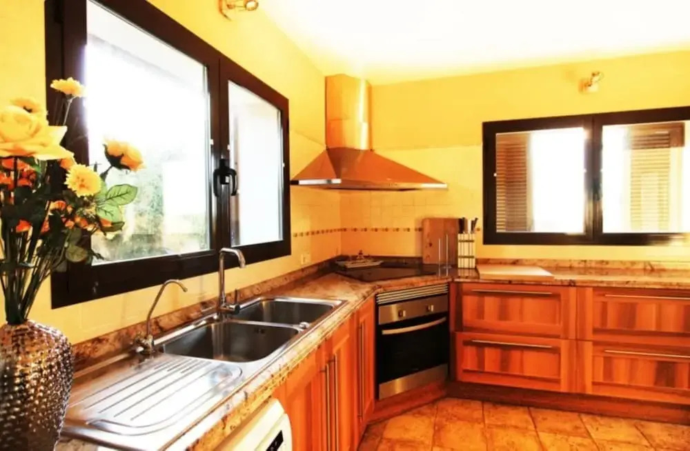 102947 -  Villa in Llucmajor