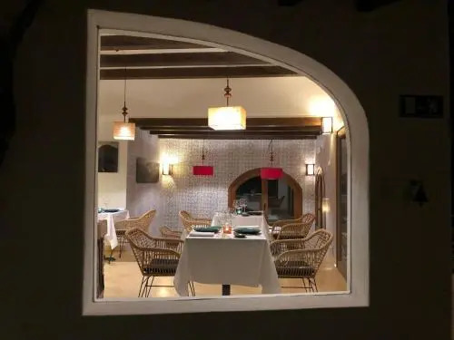 La Almendra y El Gitano