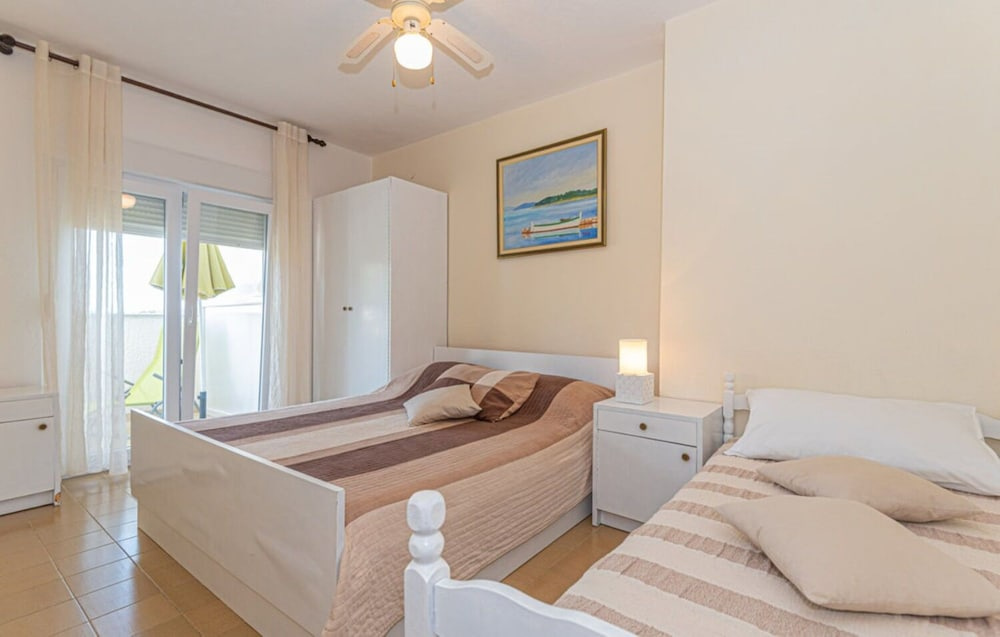 Apartments Nadica