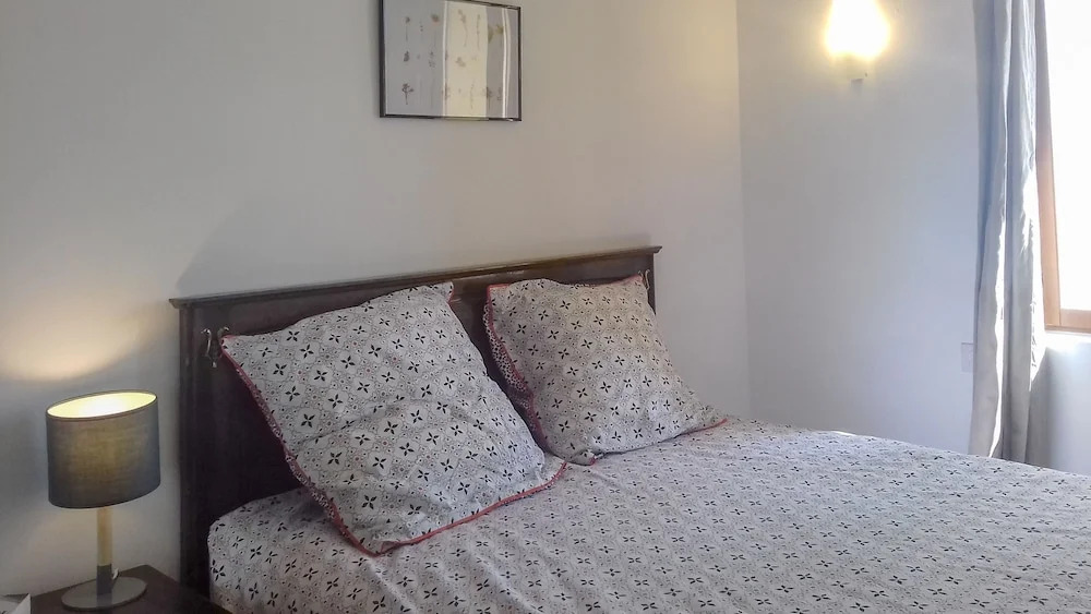 Maison Atypique Avec Jardin et Proximité mer