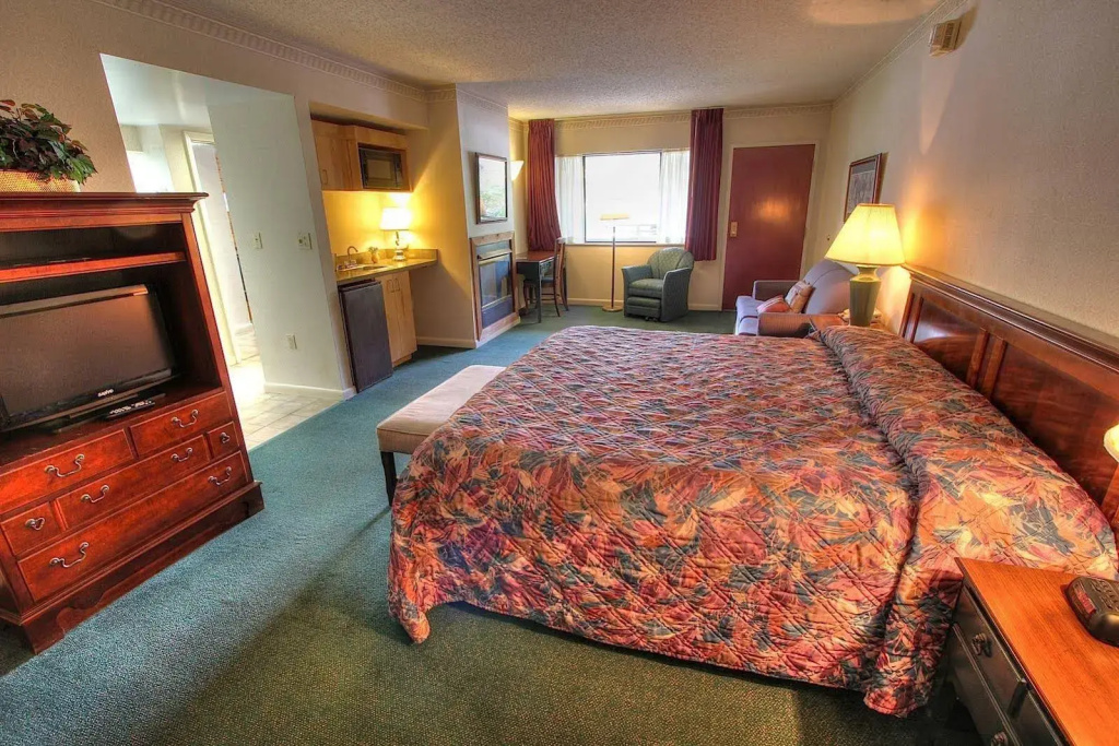 Отель Best Western Johnsons Inn Downtown Gatlinburg