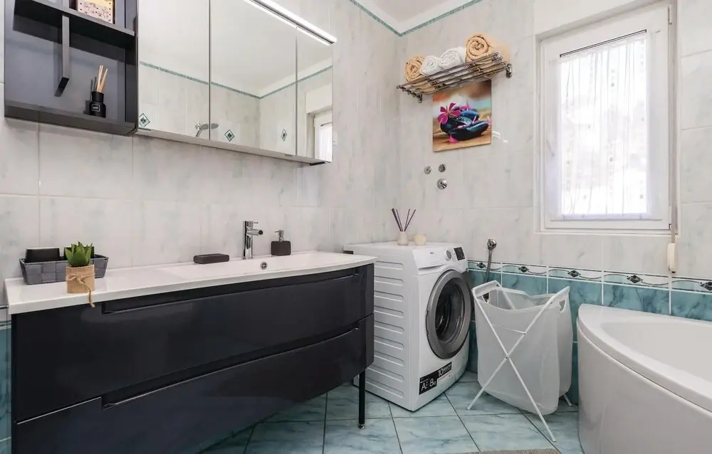 Nice Apartment in Rijeka With Wifi and 3 Bedrooms