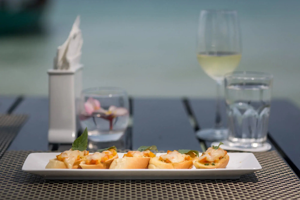 Mary Beach Hotel & Resort