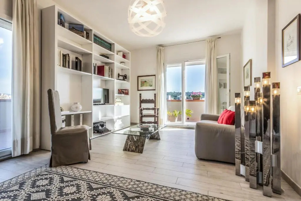 Elafi Penthouse
