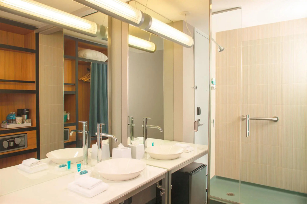Aloft by Marriott Bolingbrook