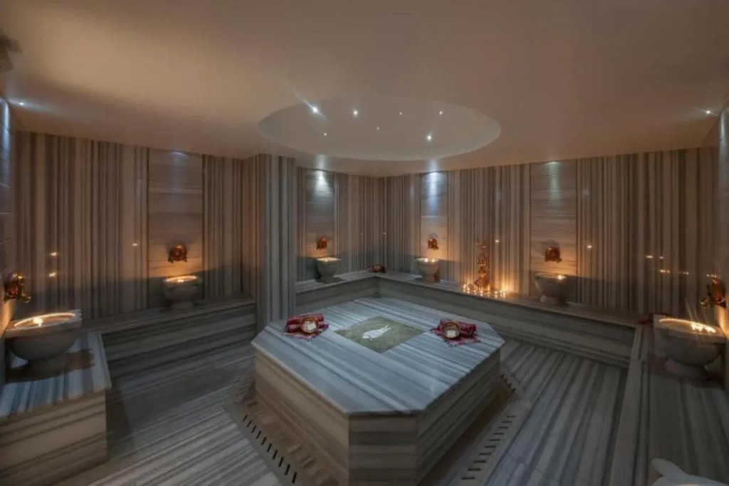 DoubleTree by Hilton Istanbul - Sirkeci