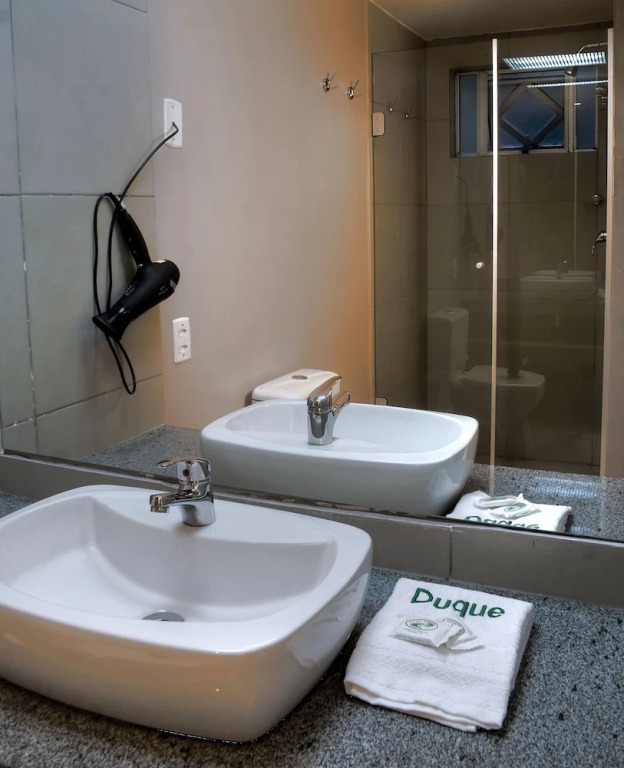 Duque Center Hotel