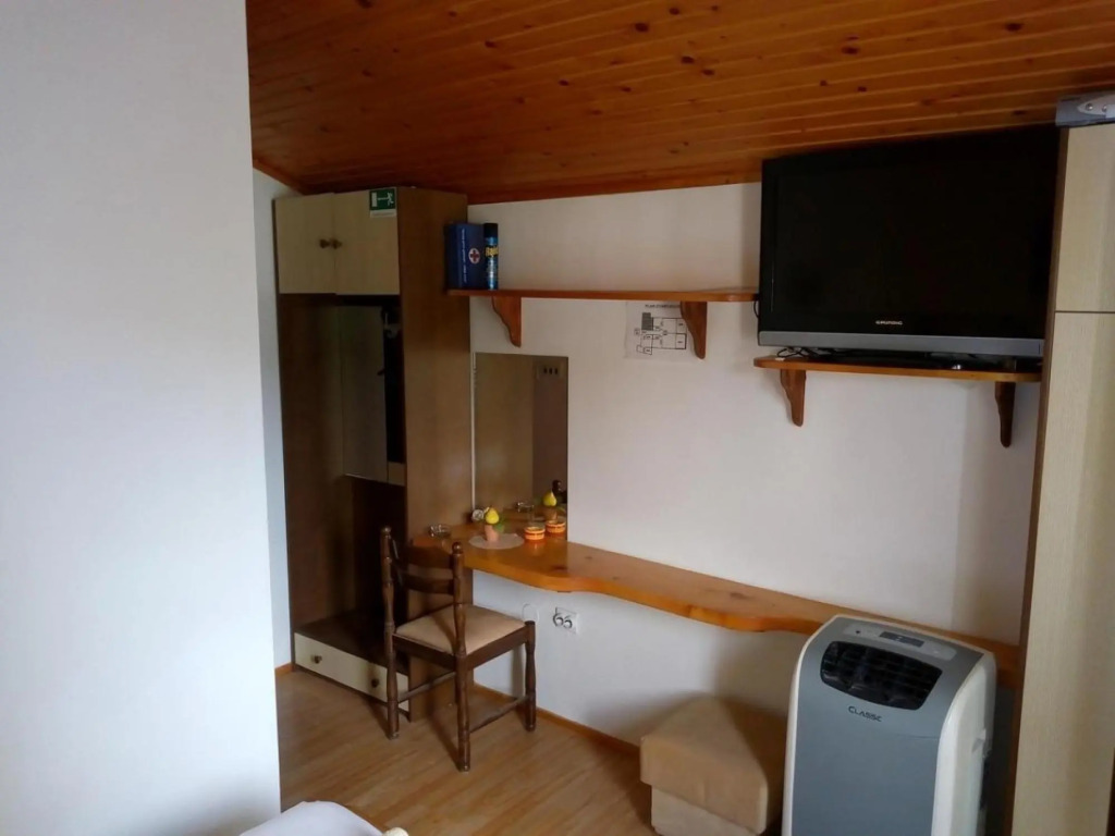 Ivo - 20m from the sea - A1(2)