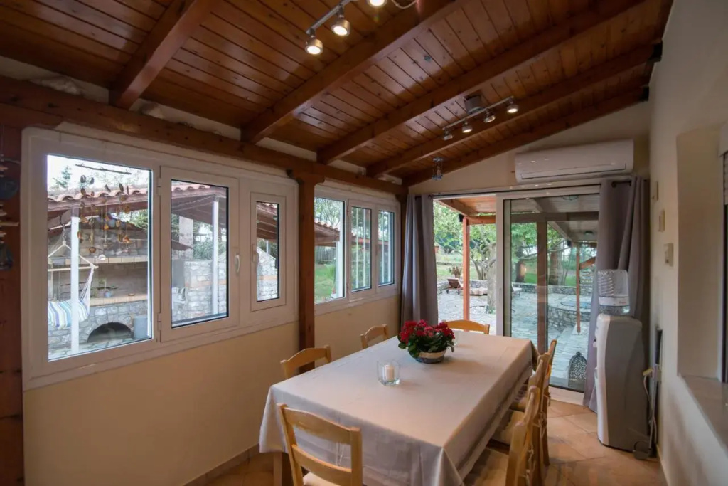 Petrochori Beach House