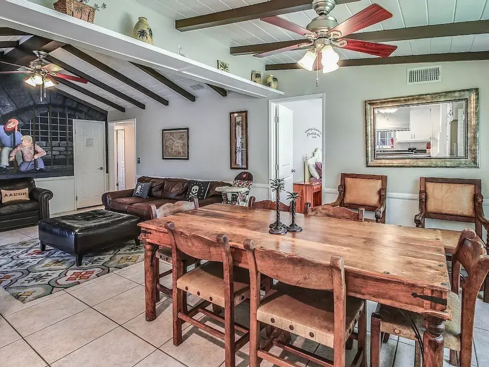 The Pirate's Cove - 5 Br Home