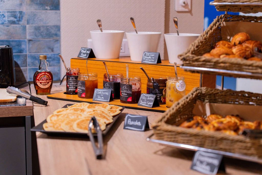 Best Western Hotel De La Plage Saint Marc sur Mer