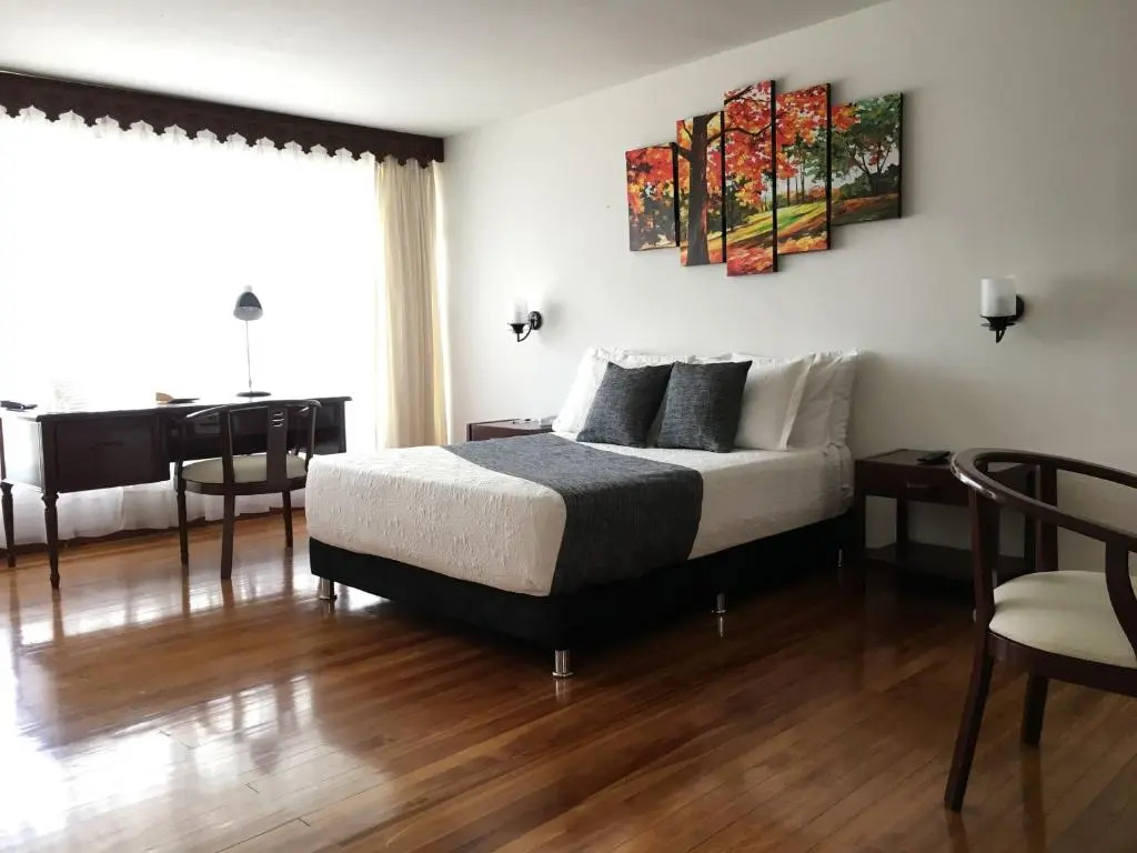 Regines Hotel