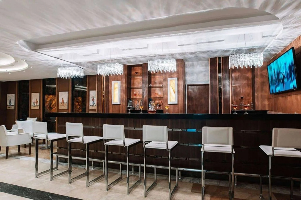 Diamond Hotel