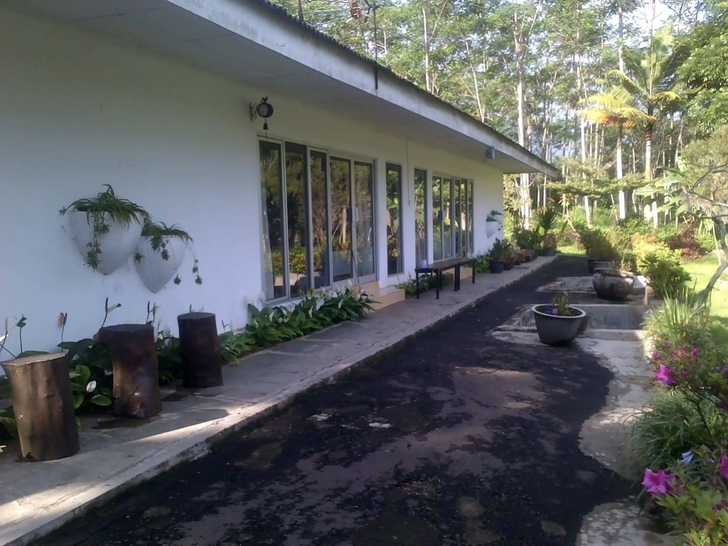 VILLA AKIRA, Mountain View Getaway