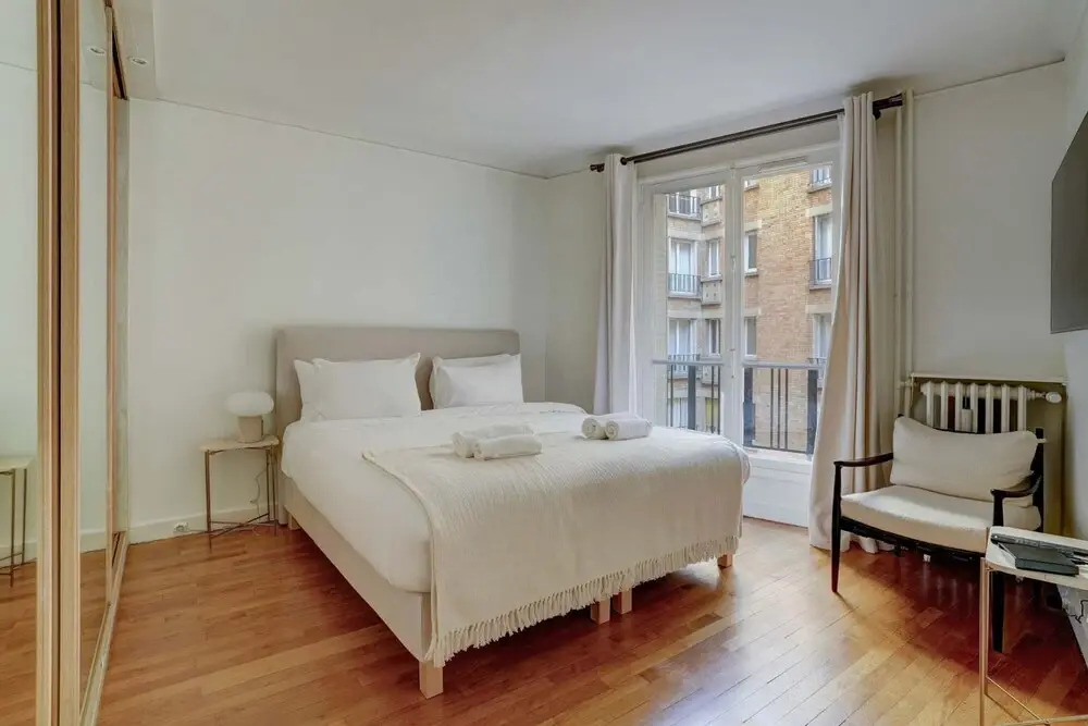 Passy Glow 2BR Home in the 16th Arrondissement