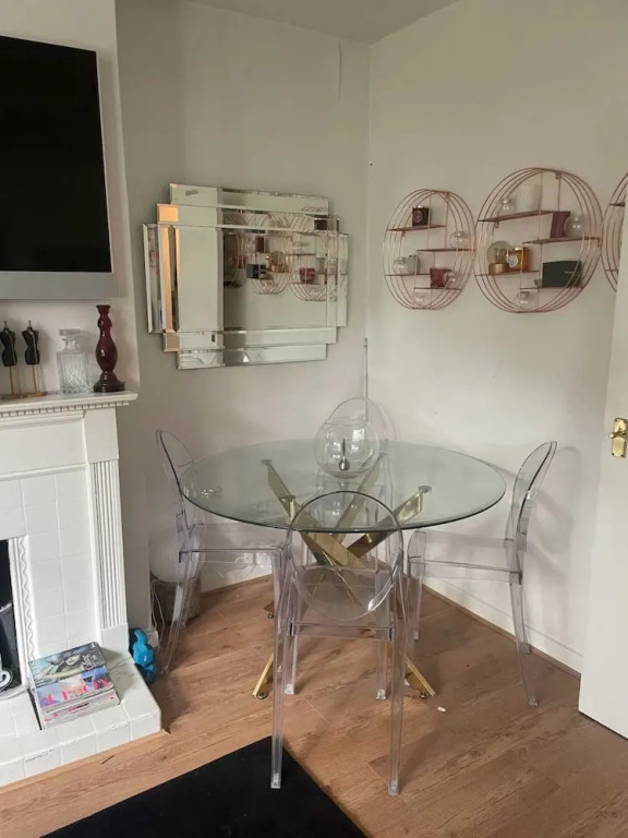 Cosy & Chic 1BD Flat - 6 Minutes to Notting Hill!