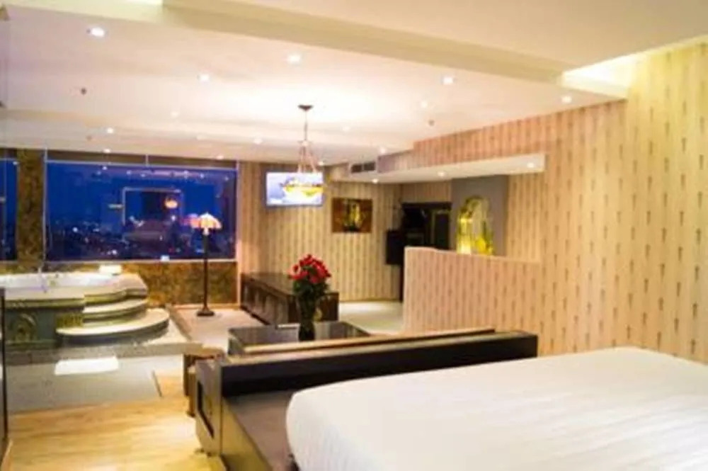 Heaven Hotel