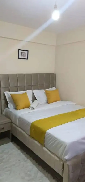 Lux Suites Lowe Furnished Apartments