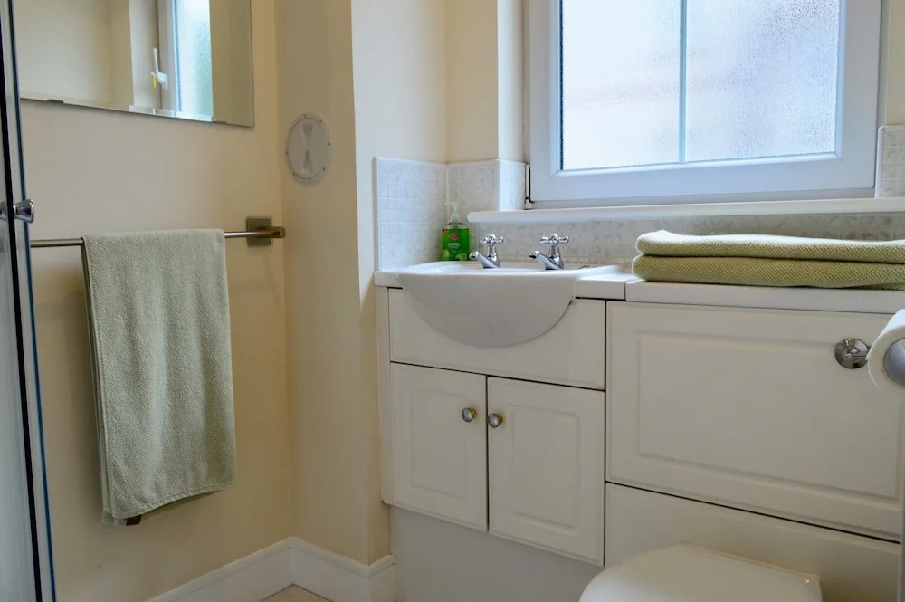 2 Bedroom Home Close To City Centre