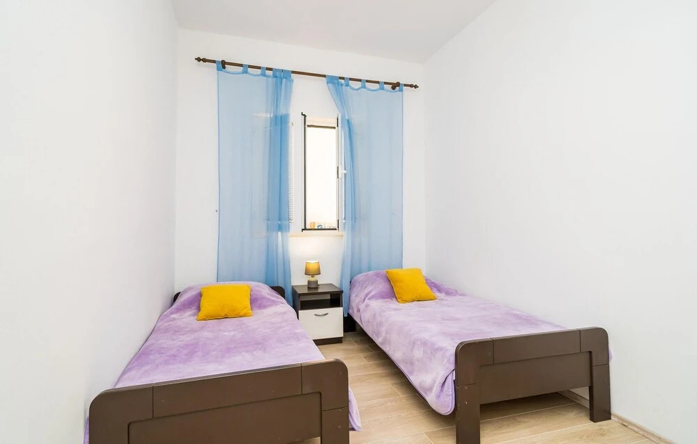 Stunning Apartment in Dubrovnik With Wifi and 2 Bedrooms