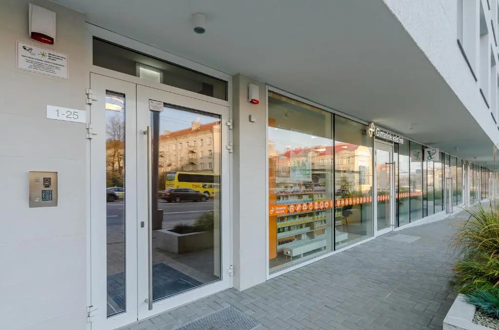 City Studio 1A - Courtyard View