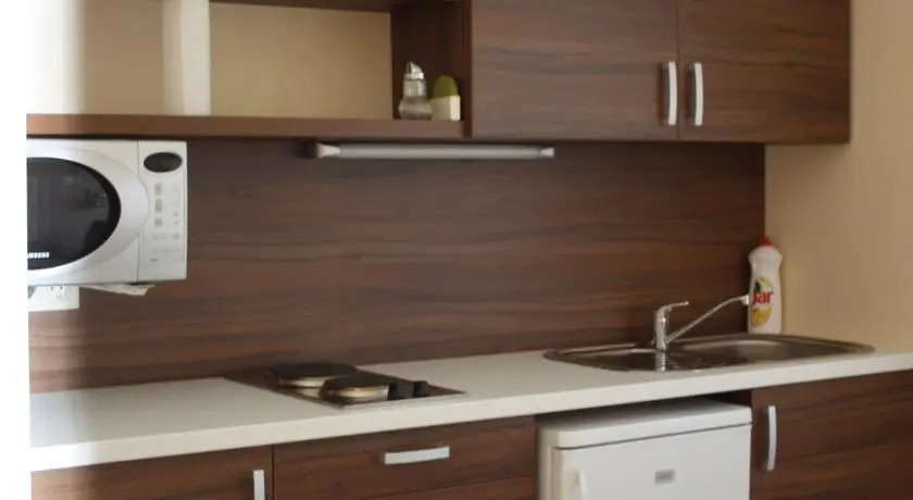 Andi Apartment