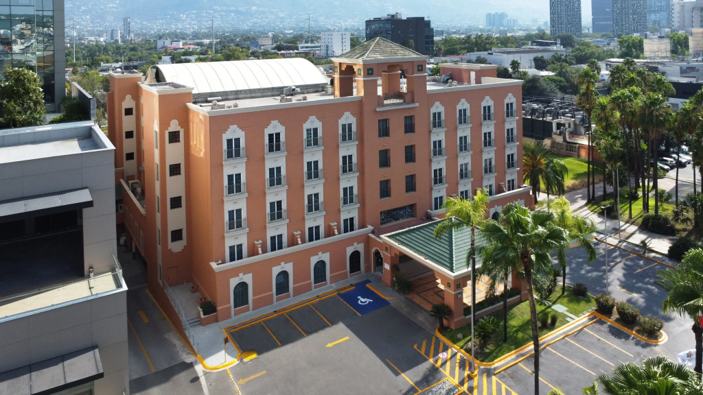Holiday Inn Express Monterrey Galerias-San Jeronimo by IHG