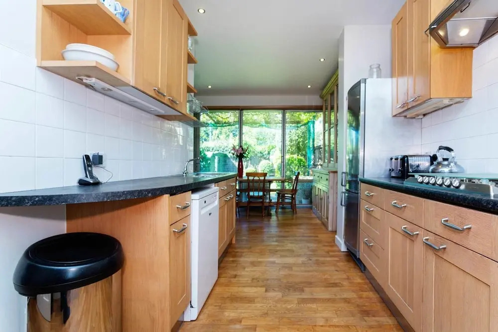 Hartfield Crescent