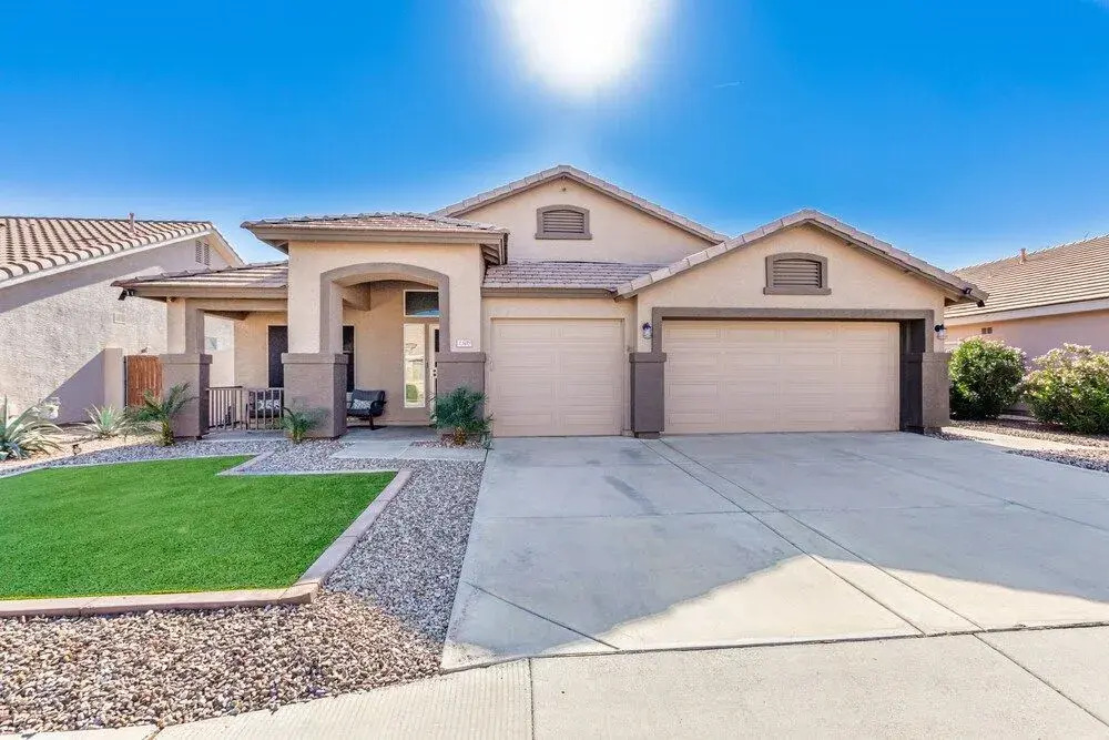 Tiki Time Perfect Pool Home in Chandler! Sleeps 8! by RedAwning