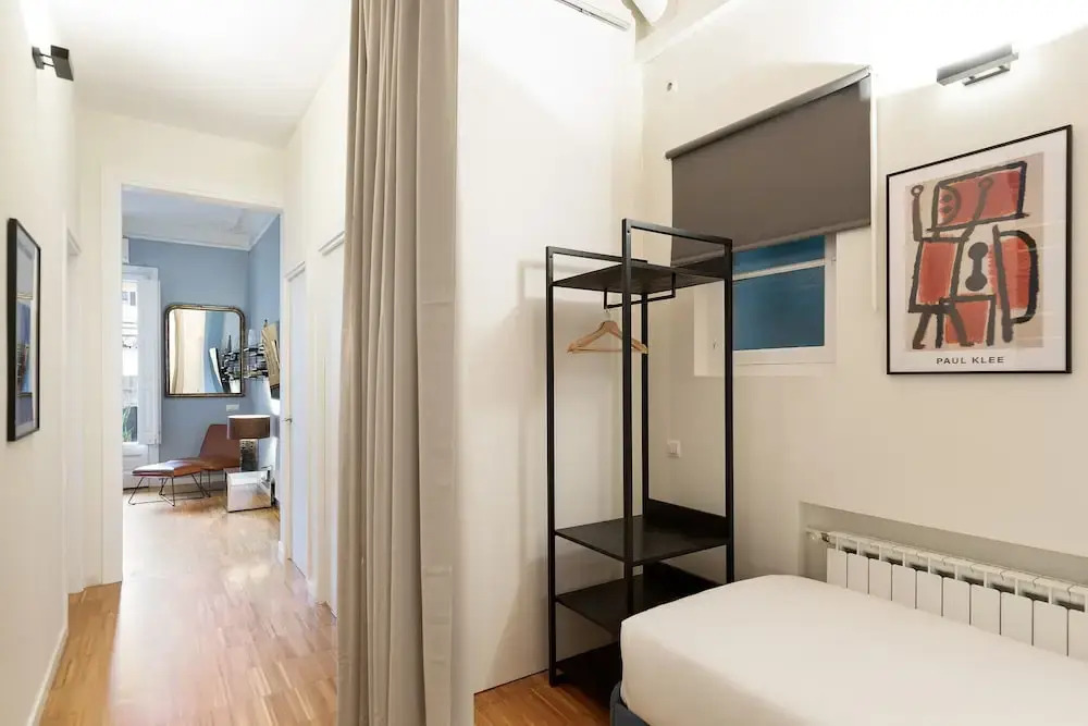 Señor Urgell Apartment By Olala Homes