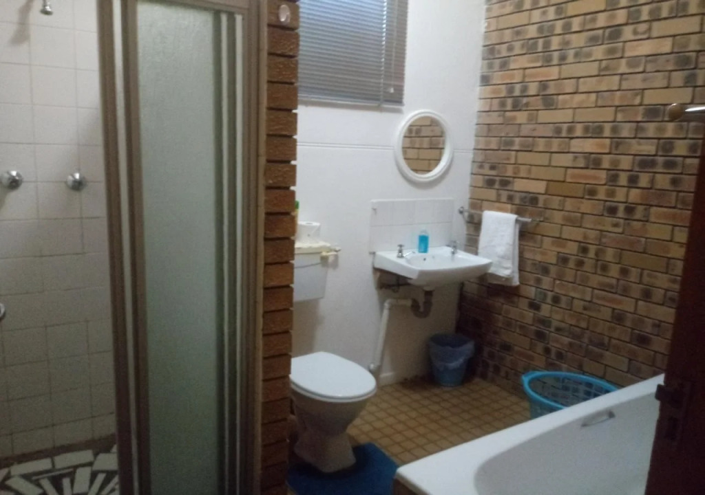 Oasis Country Lodge