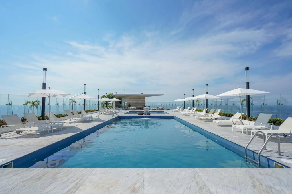 HostPal Luxury apartment Diamante La isla