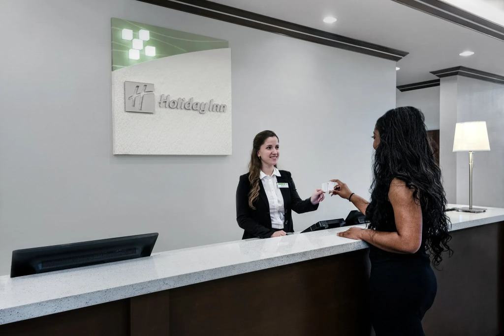 Holiday Inn & Suites College Station-Aggieland by IHG