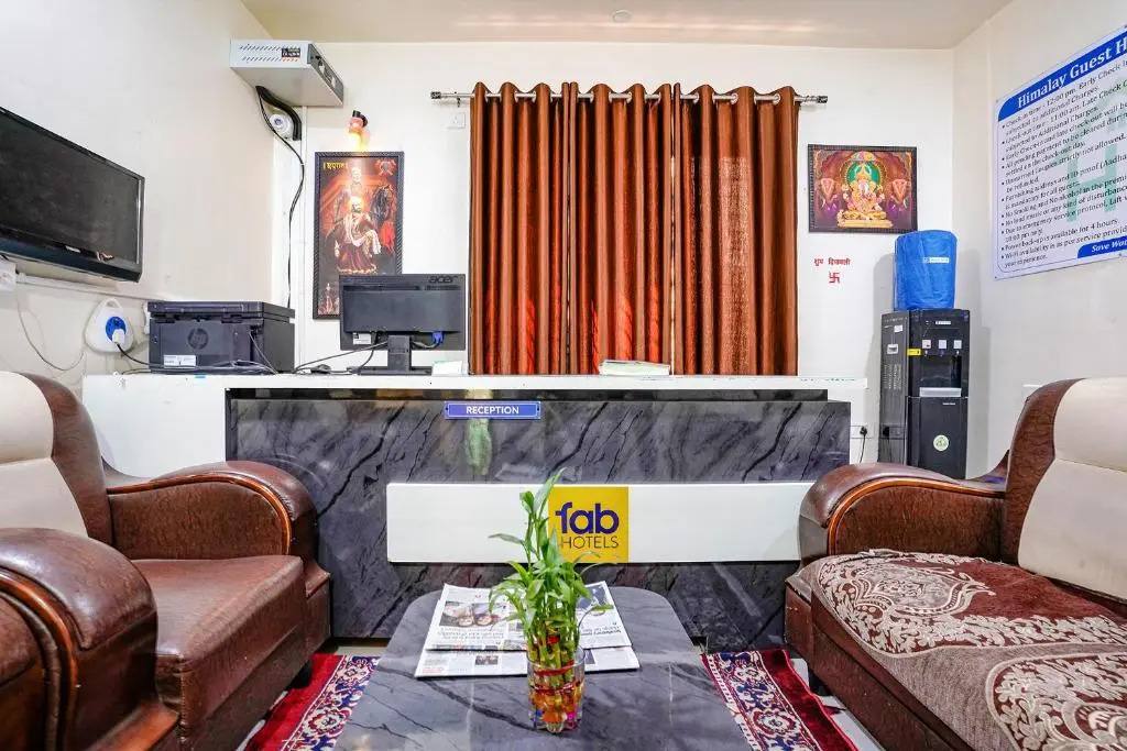 Fabhotel Himalay Guest House